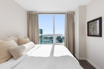 #1703 – 125 E 14th Street